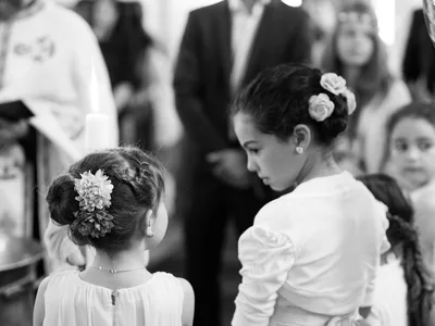 Emotionale Momente vor der Taufe - Taufe Fotograf Stuttgart